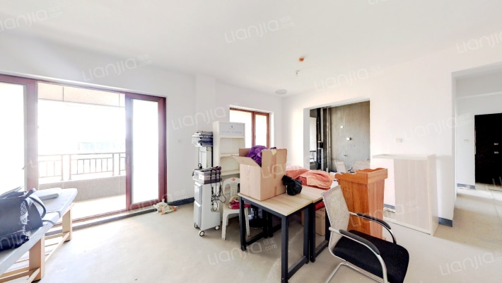 世茂湖滨首府C区二手房实景图