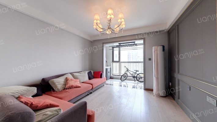 万科蓝山二手房实景图