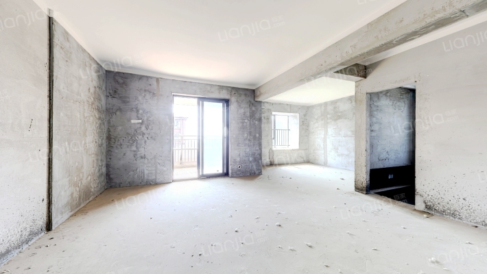 现代天外天小镇二手房实景图