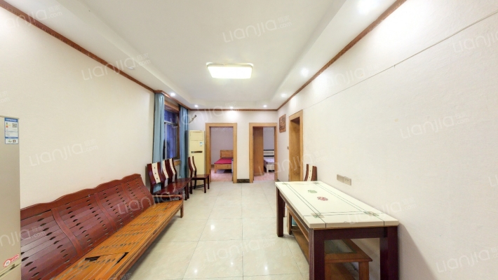 长航小区二手房实景图