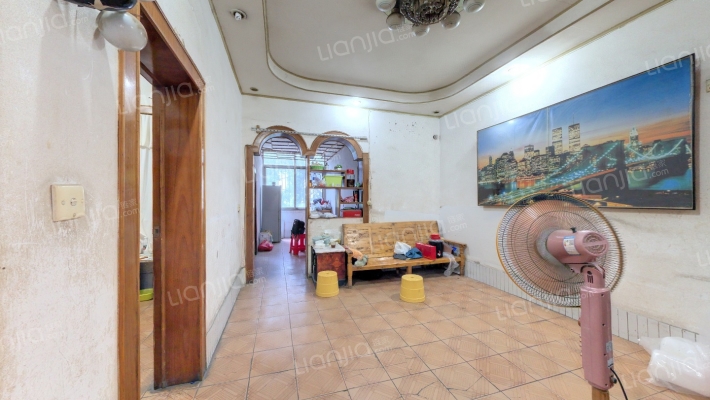 运输公司宿舍二手房实景图