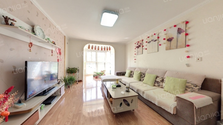 世界名园南区二手房实景图