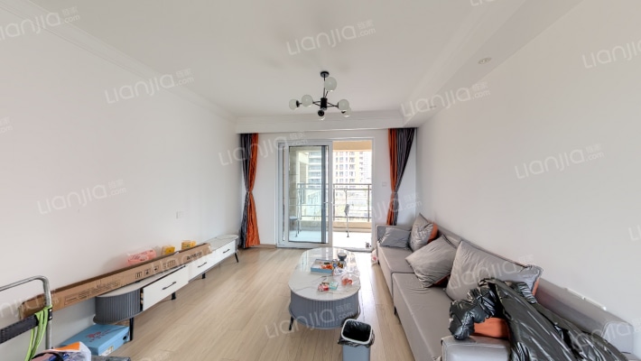 颐蓝湾花苑二手房实景图