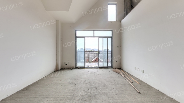 悦水蓝山二手房实景图