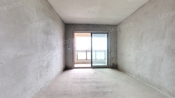 绿地万萃城C组团二手房实景图