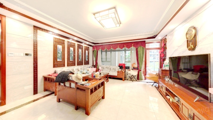 公园大地三期二手房实景图