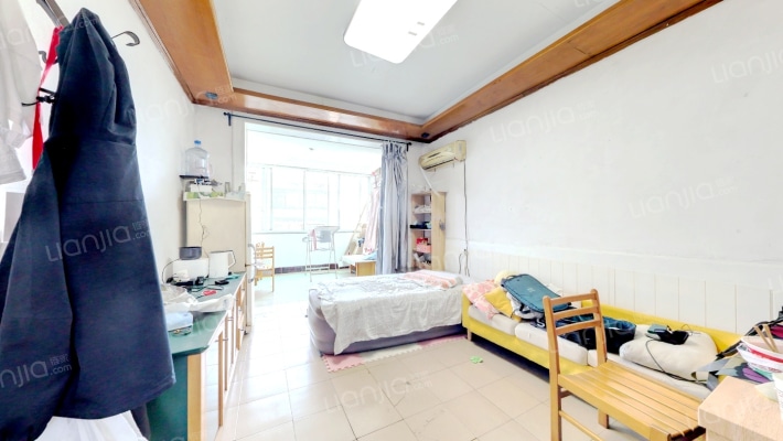 兴蓉南一巷6号二手房实景图