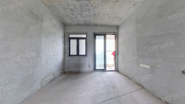 恒大依山海湾二手房实景图