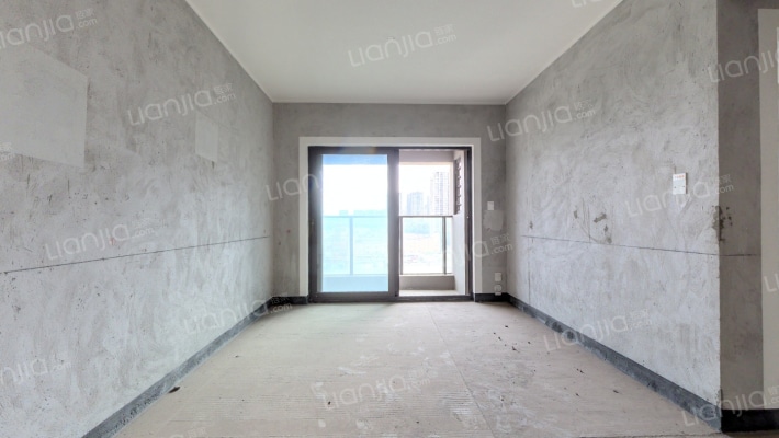 铂爵郡二期二手房实景图