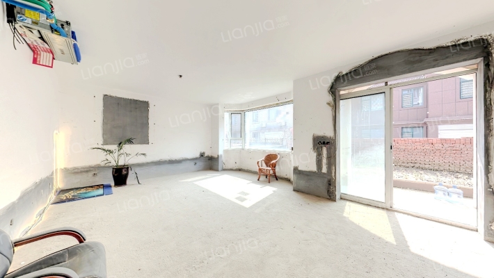 润发新城二手房实景图