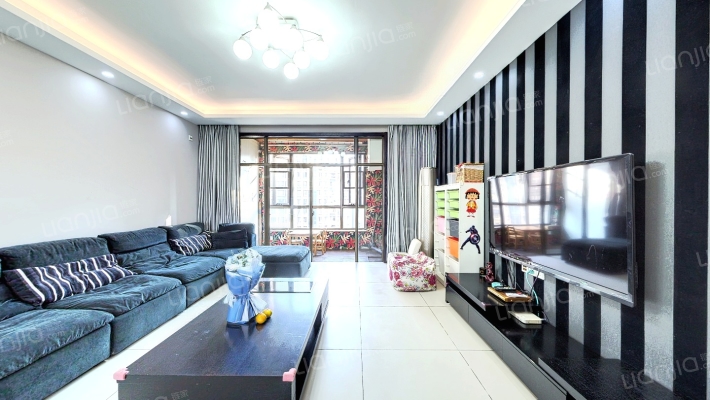 正弘蓝堡湾二期二手房实景图