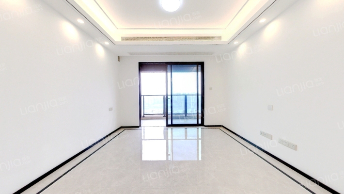 十里长江澜庭北区二手房实景图