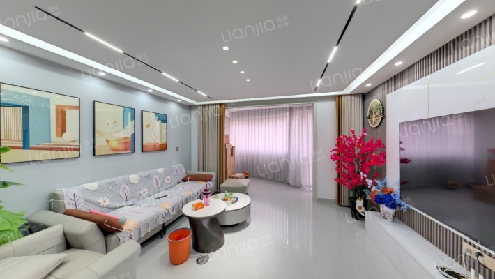 晶华美地二手房实景图