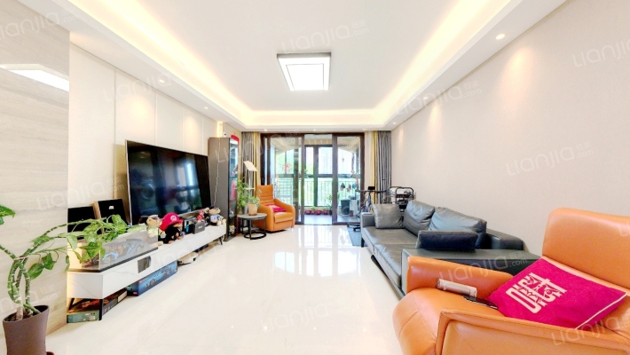 雅居乐滨江国际二期二手房实景图