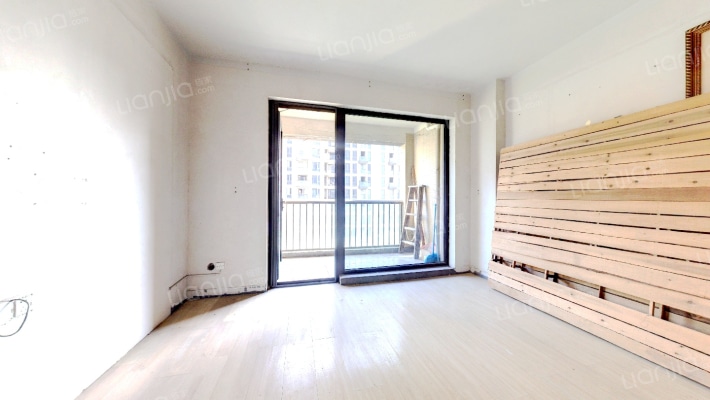 亿丰蔚蓝郡二手房实景图