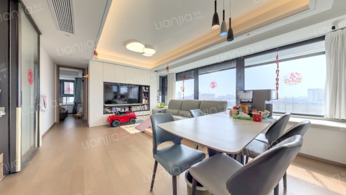 四季都会荣万悦宁苑二手房实景图