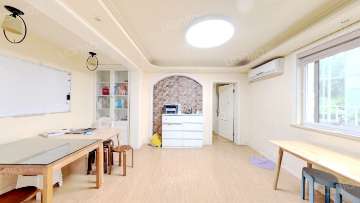 梅花苑二手房实景图