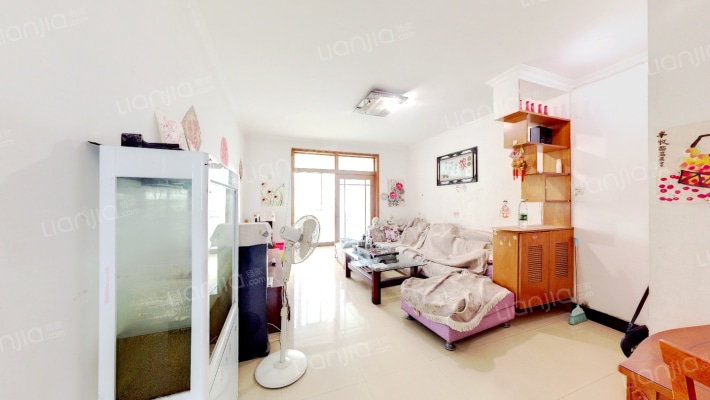 格林假日二手房实景图