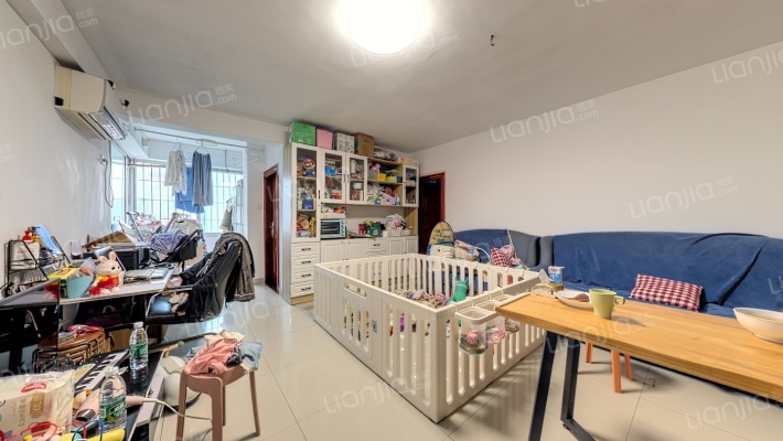 鸿隆世纪广场二手房实景图