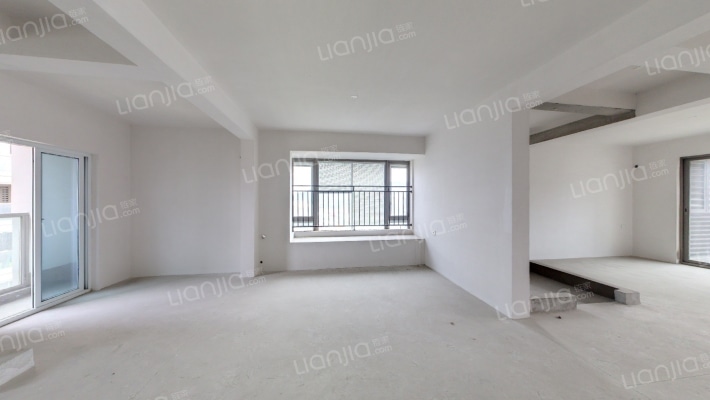 荣安春和景明二手房实景图