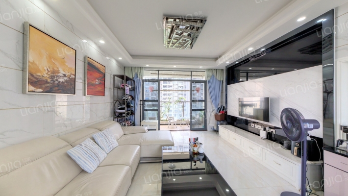 宇丰名苑二手房实景图