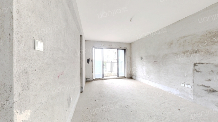 米兰天空二手房实景图