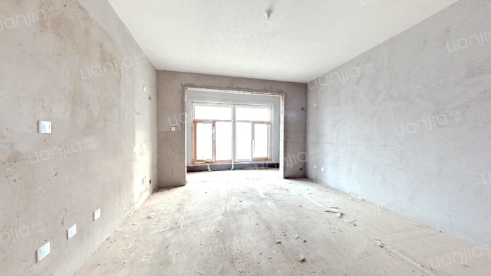 白金汉府二手房实景图