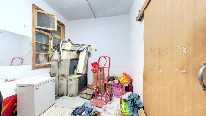 仪表厂二手房实景图