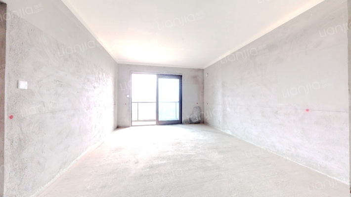 华远海蓝和光一期二手房实景图