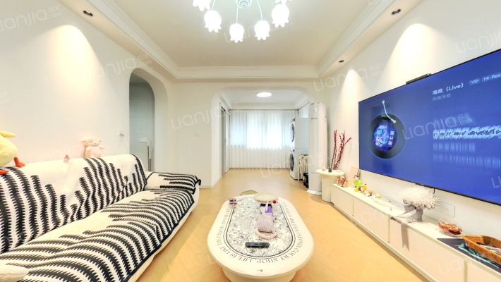 新鸿南一巷33号二手房实景图