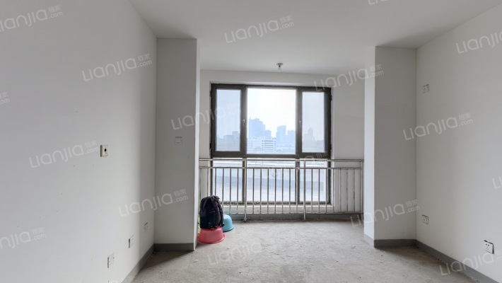 富豪新开门二手房实景图