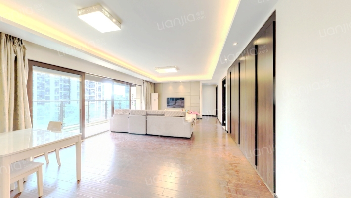 万科城臻园二手房实景图