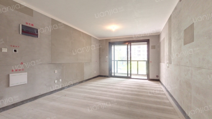 永威溪樾二手房实景图