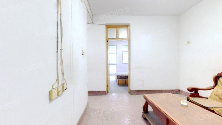 中国银行家属院二手房实景图