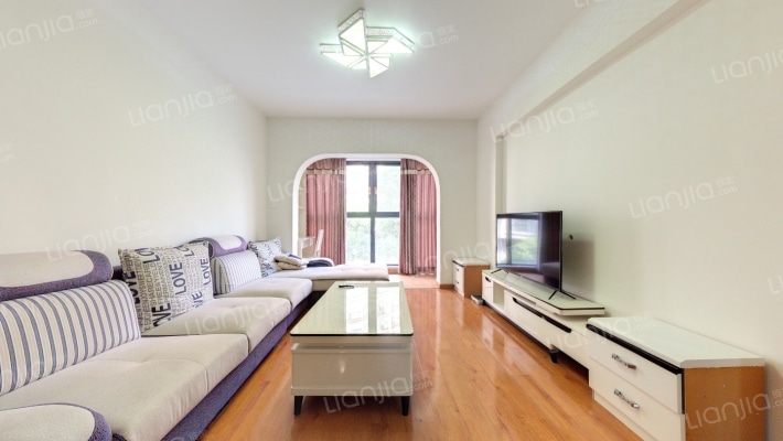 蜀镇领秀湖二手房实景图