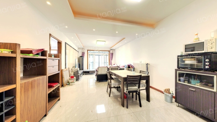 保利香槟国际二手房实景图