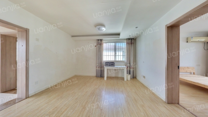 秋霞公寓二手房实景图