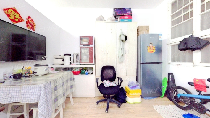 五棉宿舍二手房实景图