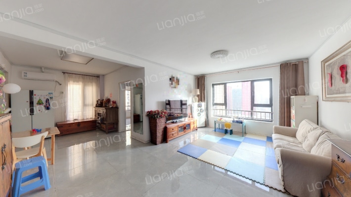 绿地中山华府丁香院二手房实景图