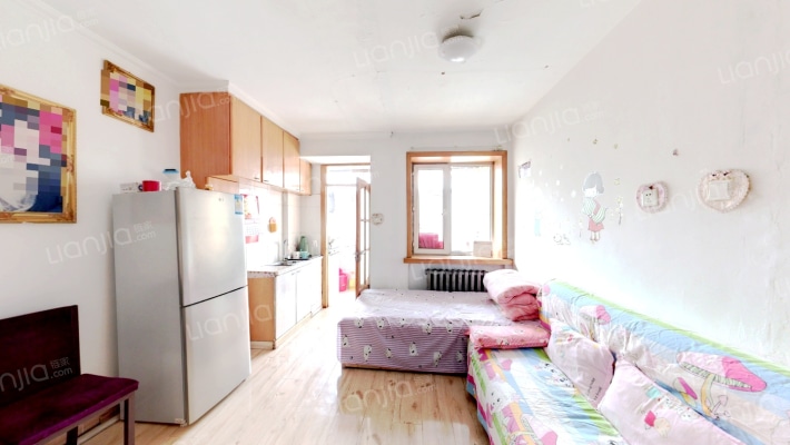 松树街二手房实景图