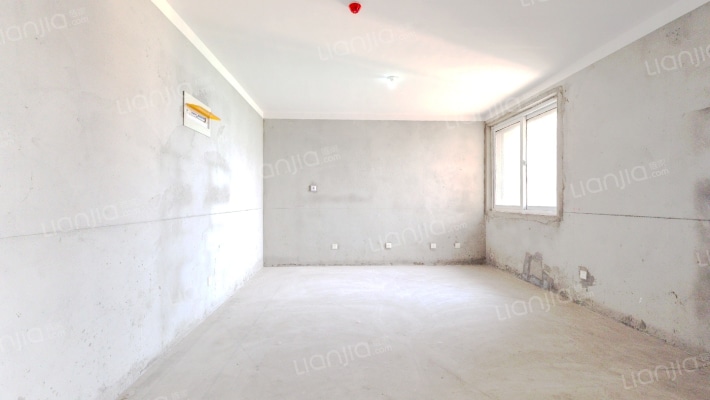 大新嘉苑二手房实景图