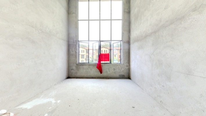 合盛秀丽庄园二手房实景图