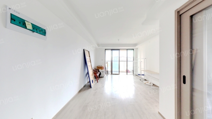 中奥滨河境二手房实景图