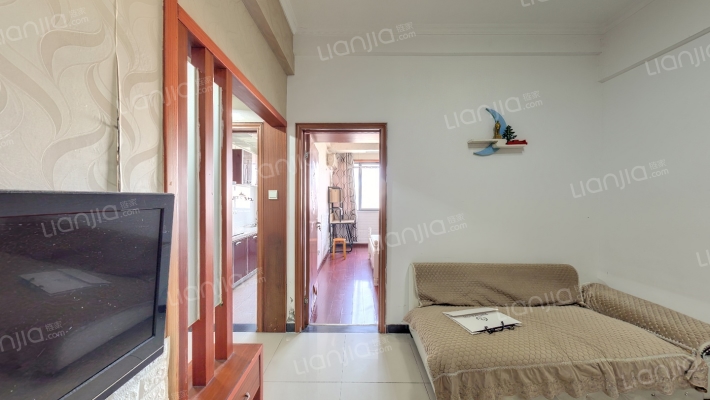 钻界公寓二手房实景图