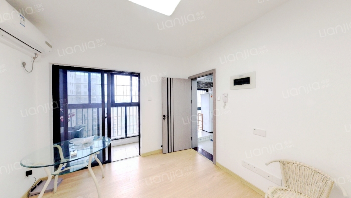 湖边花园A区二手房实景图