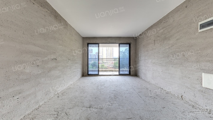 榜山名苑二手房实景图