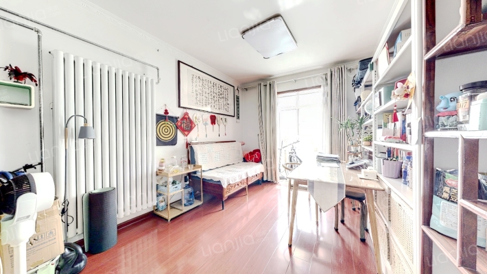 鹏飞花园二手房实景图