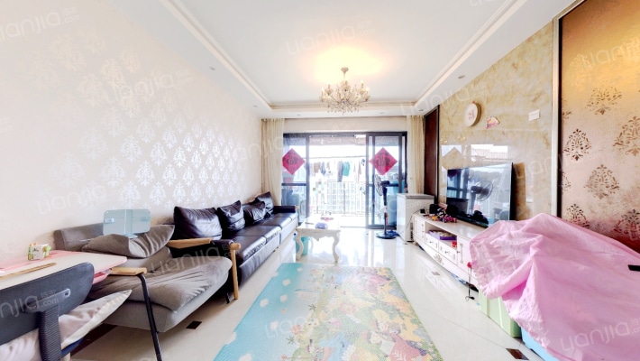 莱蒙水榭春天三期二手房实景图