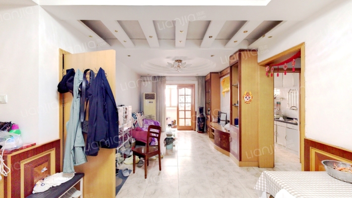 治国里二手房实景图