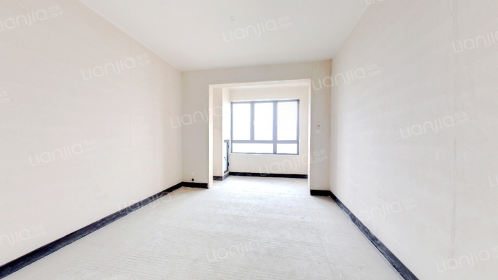 龙湖颐天展图森镜二手房实景图